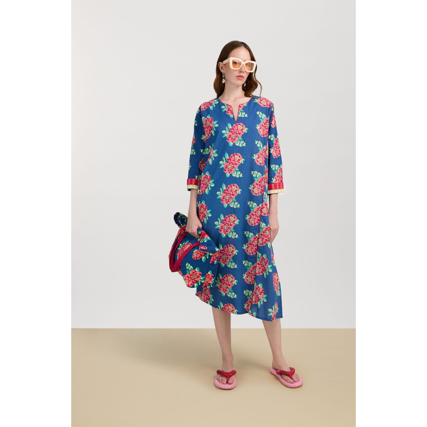 Sara kaftan suiko flower sugar