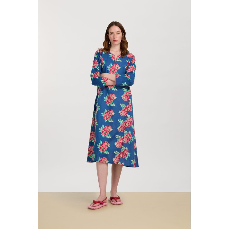 Sara kaftan suiko flower sugar